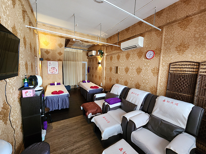 Xing Huo Foot Reflexology interior